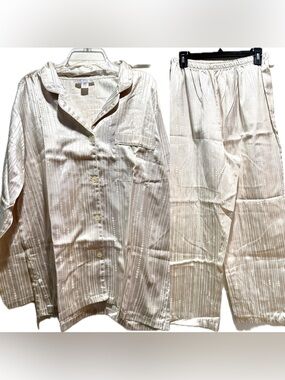 Sleep Tight cream tonal dotted stripe satin pajamas L